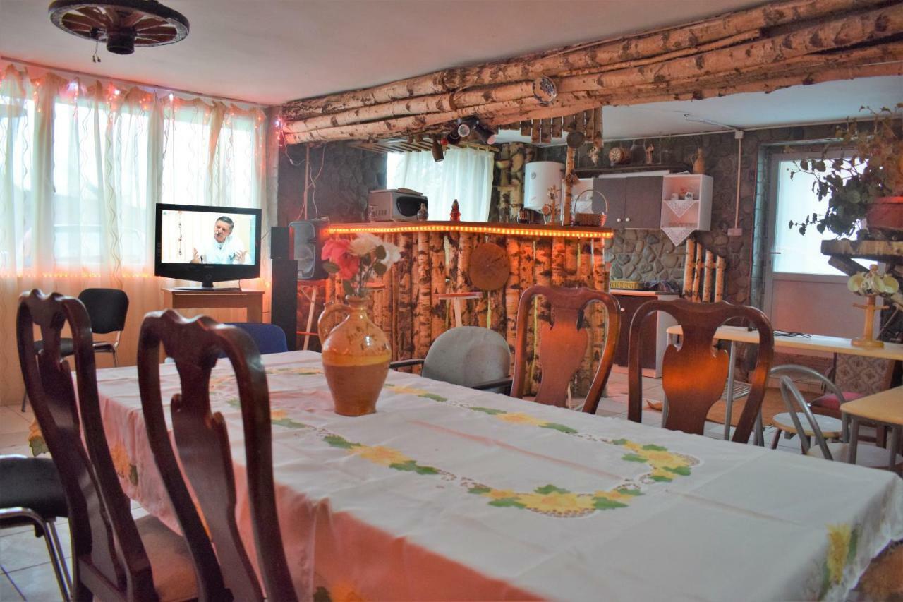 Casa Parvu Hotel Lunca Mare Buitenkant foto